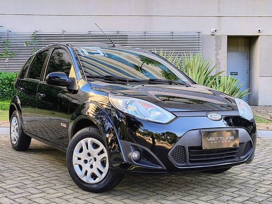 FORD FIESTA 1.6 ROCAM HATCH 8V FLEX 4P MANUAL